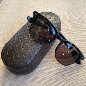 Bottega Veneta Black Sunglasses w Leather Intecciato Hard Case